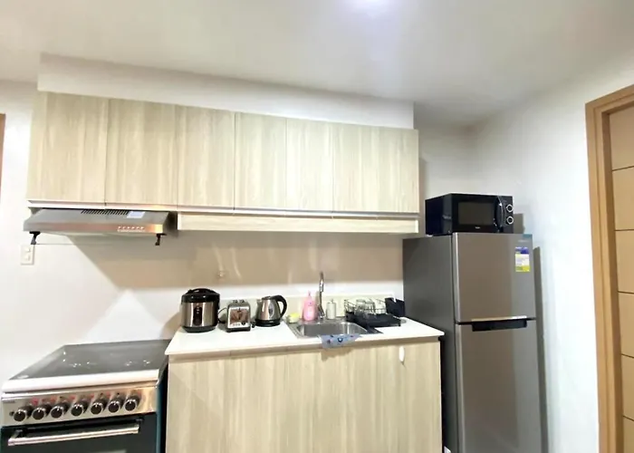 One Br With Balcony At East Gate Apartment *