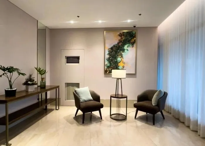 One Br With Balcony At East Gate Apartment