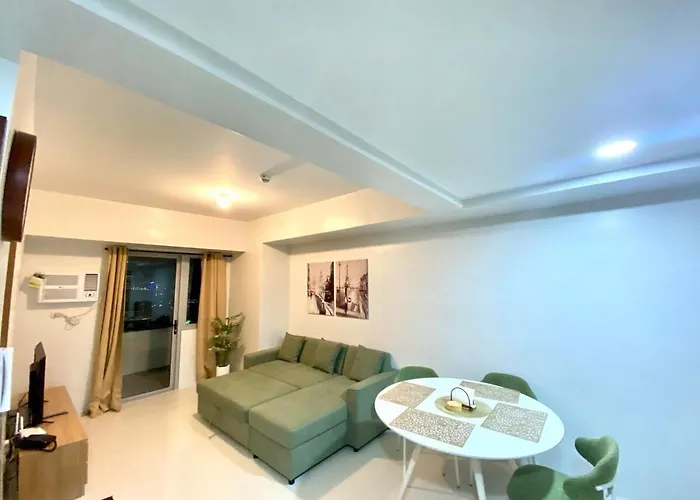 One Br With Balcony At East Gate Apartment Cebu